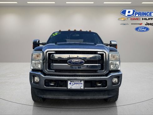 Used 2013 Ford F250 Lariat w/ Lariat Ultimate Pkg image 2