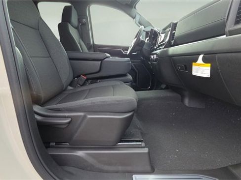 New 2026 GMC Sierra 2500 SLE w/ Preferred Package image 13