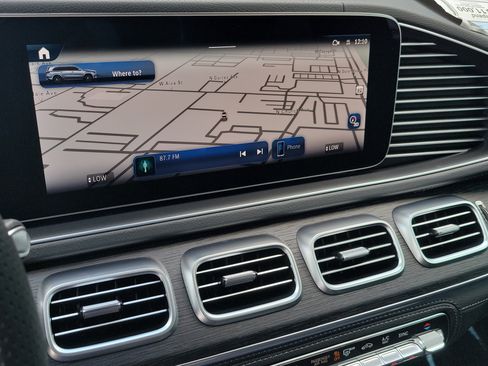 New 2026 Mercedes-Benz GLS 580 4MATIC image 27