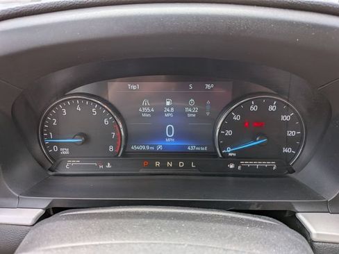 Used 2023 Ford Explorer XLT w/ Equipment Group 202A AWD/4WD image 10