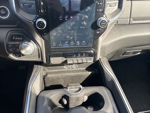 Used 2025 RAM 1500 Laramie image 28