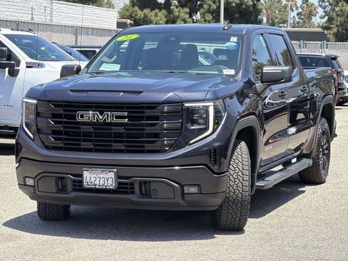 Used 2024 GMC Sierra 1500 Elevation AWD/4WD image 3