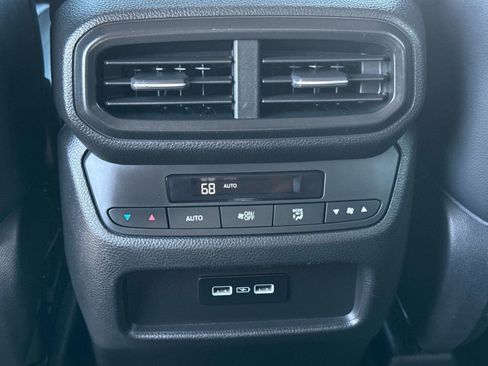 Used 2023 Honda Pilot EX-L image 18