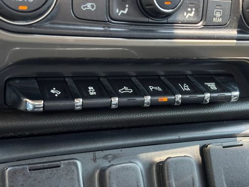Used 2017 Chevrolet Silverado 3500 High Country w/ Duramax Plus Package AWD/4WD image 44