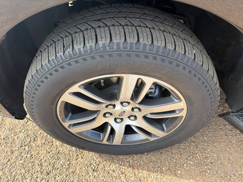 Used 2024 Ford Expedition Max Limited image 9