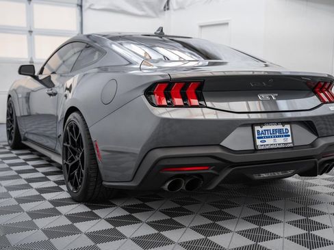 Used 2024 Ford Mustang GT RWD image 5