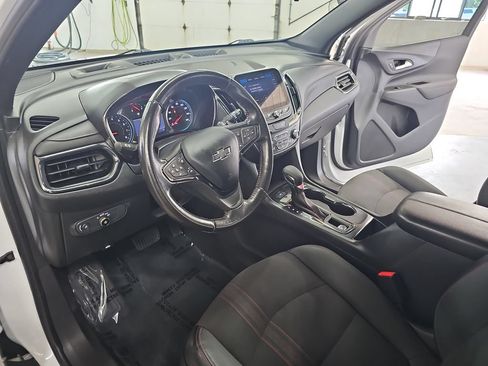 Used 2022 Chevrolet Equinox RS w/ Infotainment Package AWD/4WD image 16