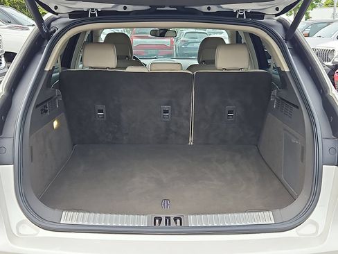 Used 2016 Lincoln MKX Select w/ Select Plus Package AWD/4WD image 10