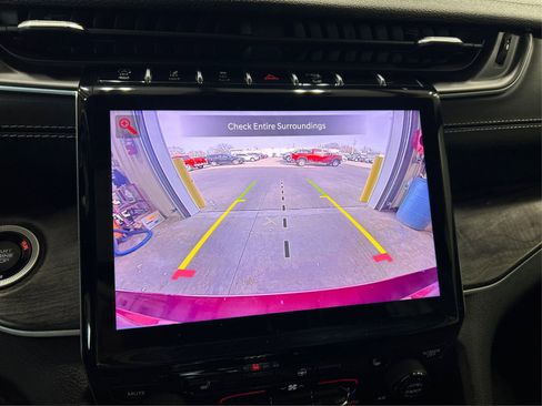 Used 2021 Jeep Grand Cherokee L Limited image 27