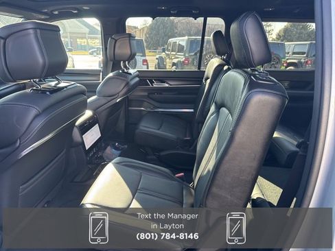 New 2026 Jeep Grand Wagoneer Summit image 19