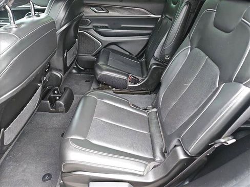 Used 2022 Jeep Grand Cherokee L Limited w/ Luxury Tech Group II AWD/4WD image 20