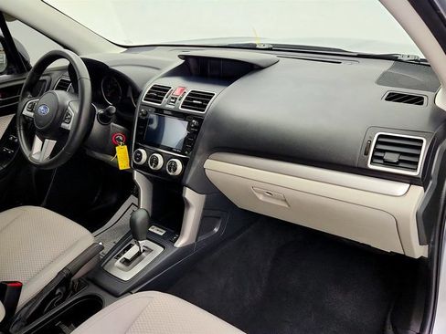 Used 2018 Subaru Forester 2.5i Premium w/ All-Weather Package AWD/4WD image 23