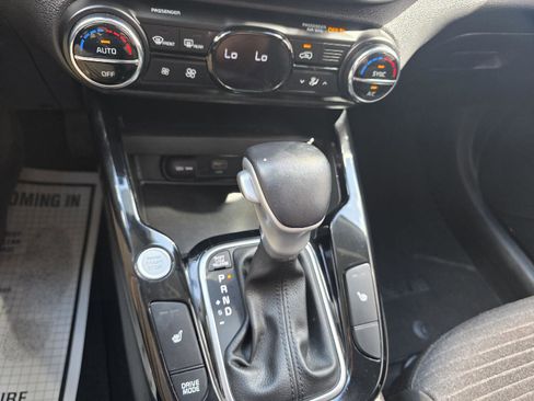 Used 2023 Kia Soul EX image 18