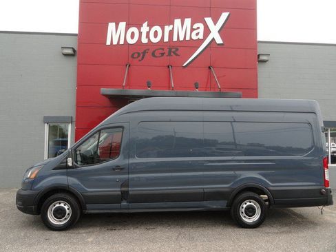 Used 2020 Ford Transit 250 148 High Roof Extended RWD image 5