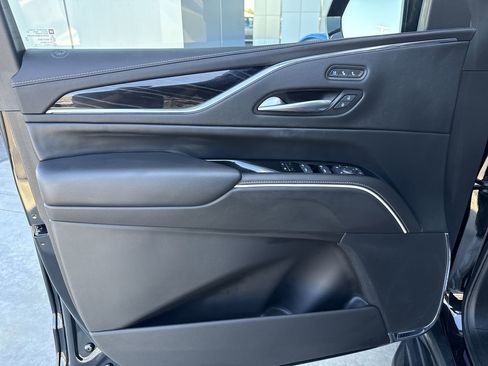 Used 2024 Cadillac Escalade Sport AWD/4WD image 22