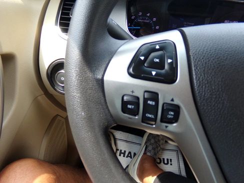 Used 2016 Ford Taurus SE image 57