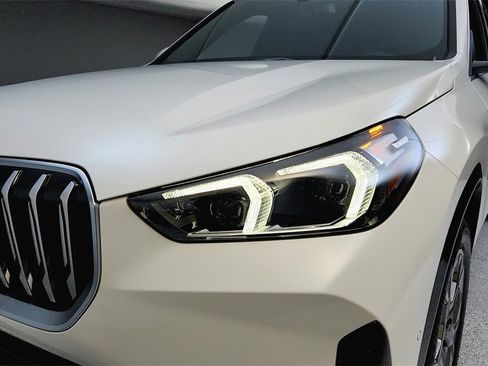 Used 2025 BMW X1 xDrive28i w/ Convenience Package image 22