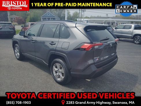 Used 2024 Toyota RAV4 XLE AWD/4WD image 8
