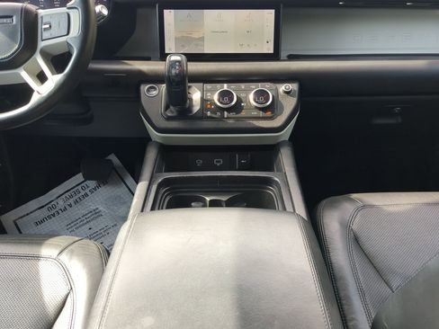 Used 2020 Land Rover Defender 110 HSE image 43