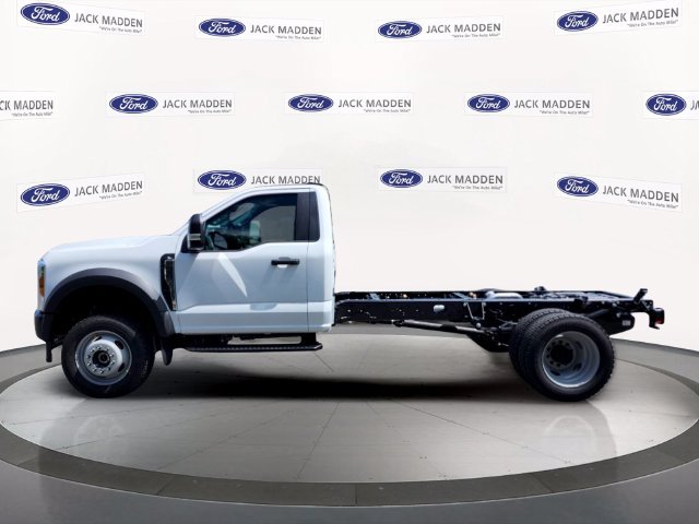 New 2026 Ford F550 4x4 Regular Cab Super Duty image 2