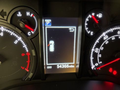 Used 2024 Toyota 4Runner SR5 image 34