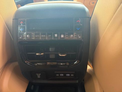 New 2026 Jeep Grand Cherokee L Summit AWD/4WD image 16