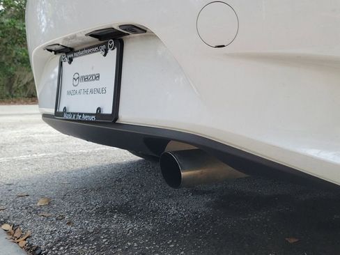 Used 2017 MAZDA MX-5 Miata Club image 19