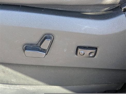 Used 2019 Dodge Grand Caravan GT image 22