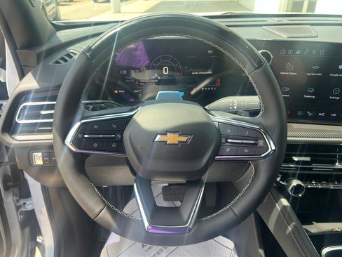 New 2026 Chevrolet Traverse High Country w/ LPO, Floor Liner Package AWD/4WD image 19