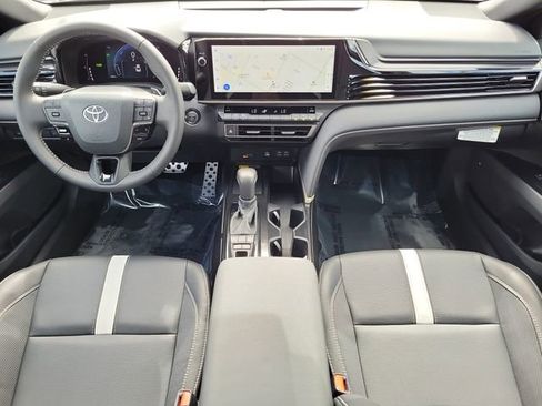 Used 2026 Toyota Camry SE w/ Multimedia Upgrade Package image 14