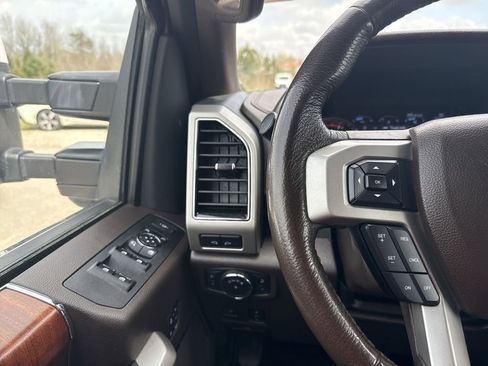 Used 2022 Ford F350 King Ranch w/ King Ranch Ultimate Package image 16