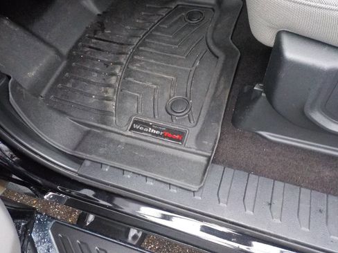 Used 2019 Ford F150 XLT w/ Equipment Group 302A Luxury image 17