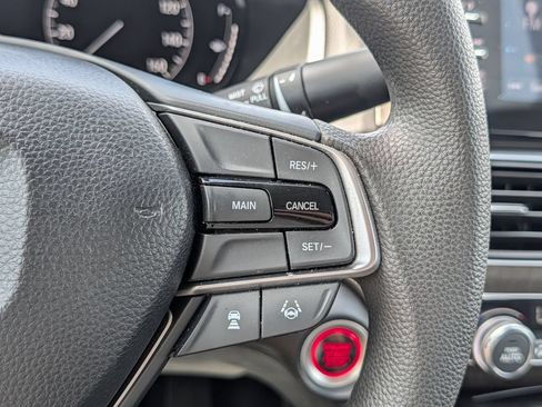 Used 2018 Honda Accord EX image 23