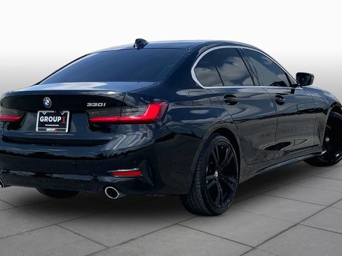 Used 2021 BMW 330i Sedan w/ Convenience Package RWD image 13