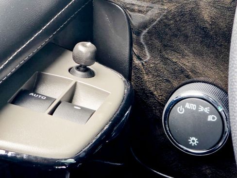 Used 2025 Chevrolet Express 2500 w/ Driver Convenience Package image 42