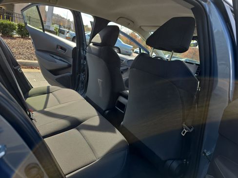 Used 2022 Toyota Corolla LE w/ LE Convenience Package image 11