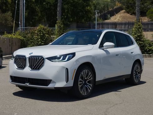 New 2026 BMW X3 xDrive30i w/ Premium Package AWD/4WD image 2