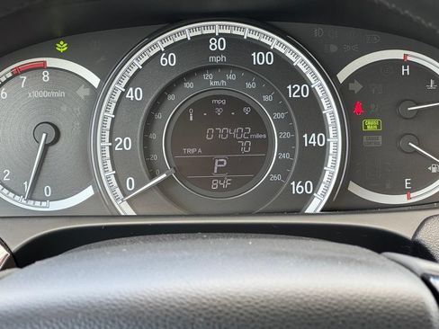 Used 2017 Honda Accord EX-L image 13
