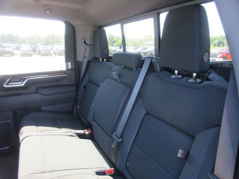New 2026 GMC Sierra 3500 SLE w/ SLE Value Package AWD/4WD image 14