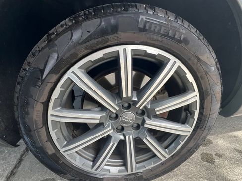 Used 2017 Audi Q7 3.0T Premium Plus AWD/4WD image 5
