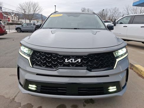 Used 2022 Kia Sorento SX image 2