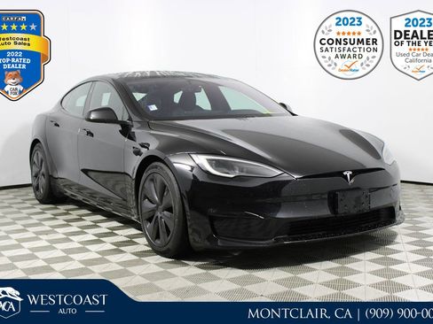 Used 2022 Tesla Model S Plaid image 1