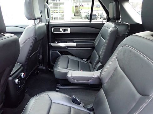 Used 2023 Ford Explorer XLT w/ Equipment Group 202A image 16