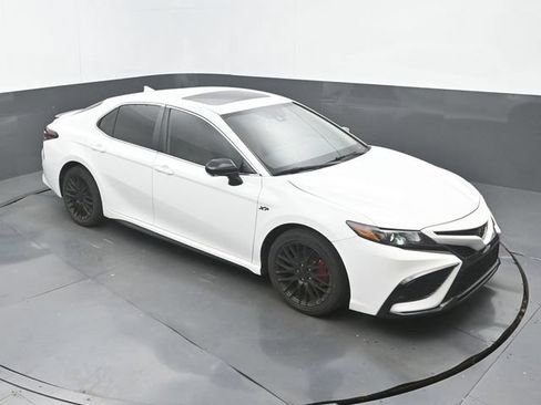 Used 2023 Toyota Camry SE FWD image 13