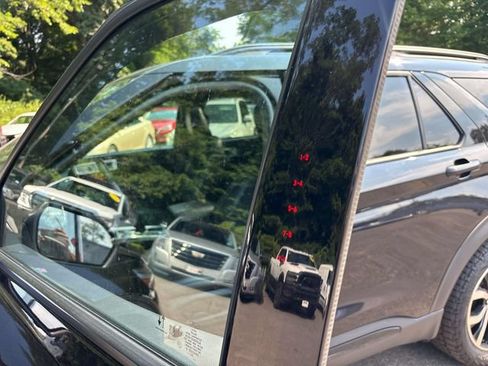 Used 2022 Ford Explorer ST-Line w/ Class IV Trailer Tow Package AWD/4WD image 10