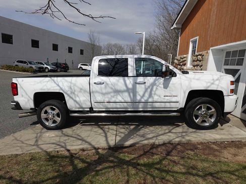 Used 2019 Chevrolet Silverado 2500 LT w/ Custom Sport Edition AWD/4WD image 9