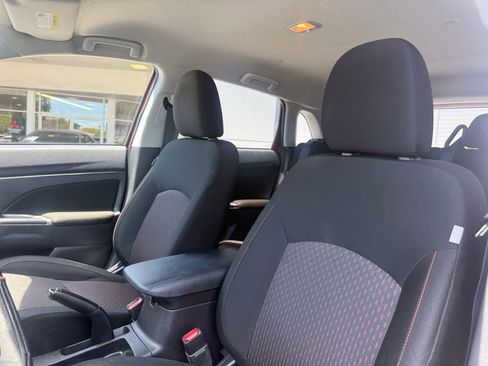 Used 2019 Mitsubishi Outlander Sport ES FWD image 10