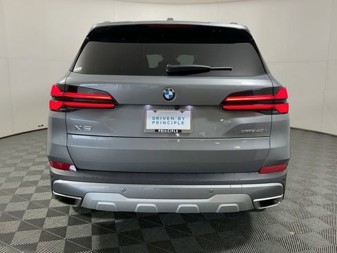Certified 2024 BMW X5 sDrive40i w/ Premium Package image 6