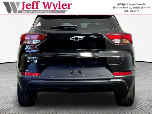 New 2026 Chevrolet TrailBlazer LT w/ Midnight Edition FWD image 5