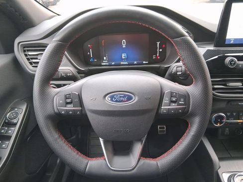 Used 2024 Ford Escape ST-Line image 14